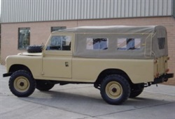 Land Rover 109" kalesche med sideruder og bagrude - sandfarvet - fåes i mange farver og kvaliteter