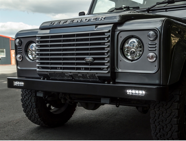 Land Rover Defender kofanger med LED kørelys