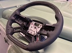Land Rover Premium Sports læderrat med Kulfiber for Defender L663 - fladbundet sports rat