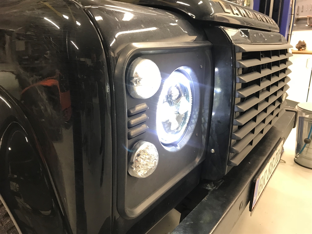 Land Rover LED forlygte med kort lys, langt lys og positions lys - sæt med 2 stk.