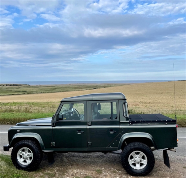 Land Rover Defender 110" Crew Cab lad kalesche - Sort vandtæt - Med galvaniserede tværbøjler