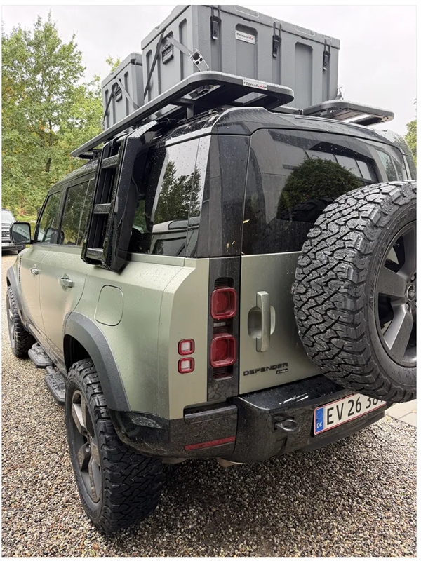 Land Rover stige til siden på Defender L663