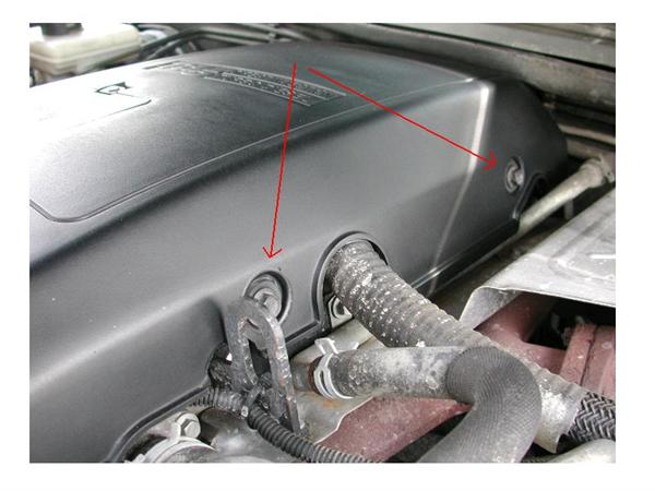 Land Rover motor cover flange bolt til Defender og Discovery 2 Td5 motoren - LYG000230