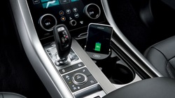 Land Rover telefon lader - med trådløs induktions opladning - til montage i kopholder
