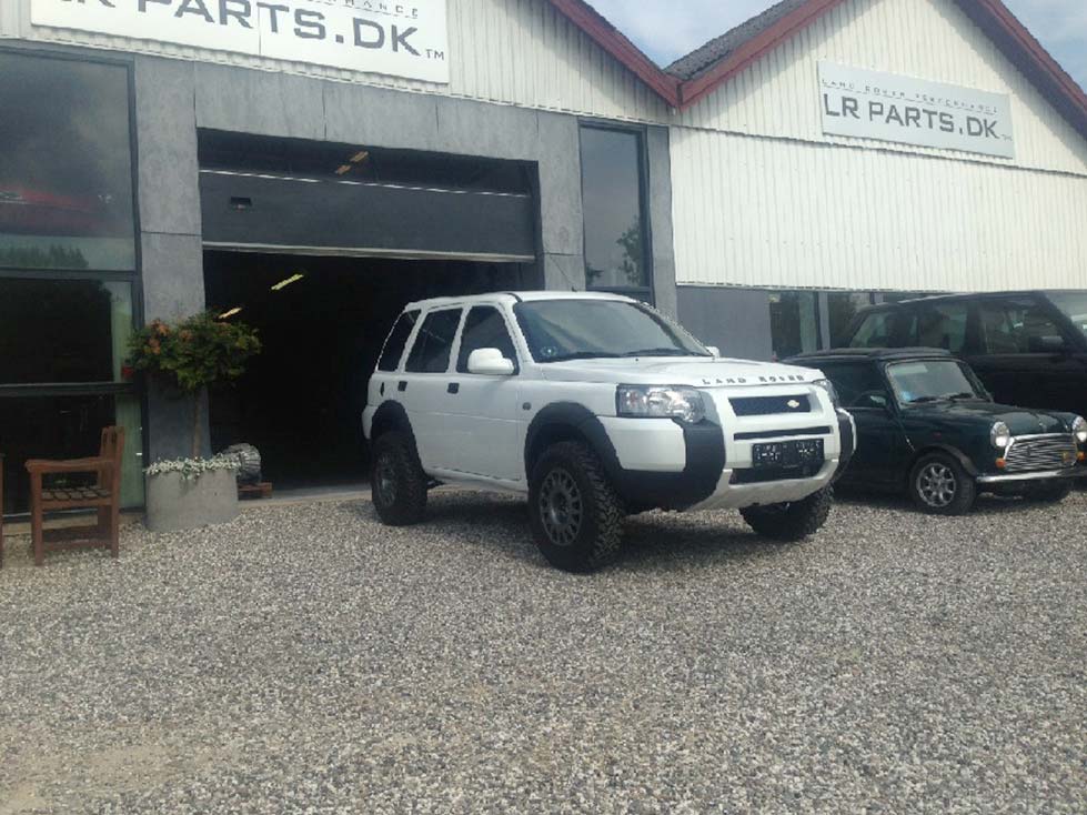 Freelander 1999 faceliftet og med +2 undervogn og Mud Terrain hjul
