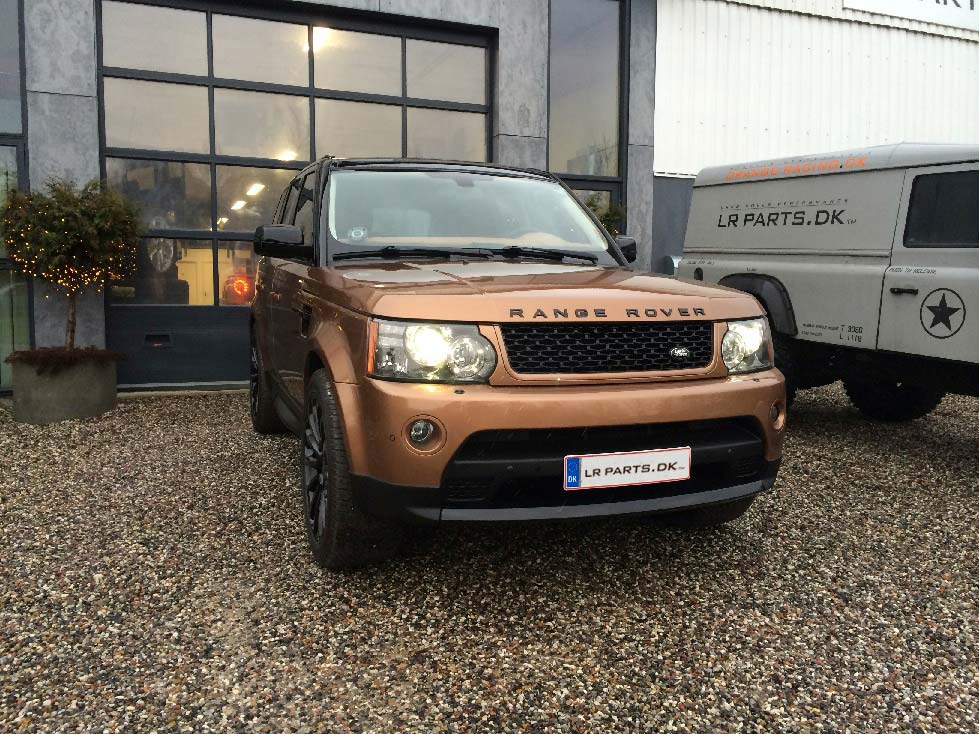 Range Rover Sport ombygget i Land Rover Zanzibar Bronze og 22 tommer hjul