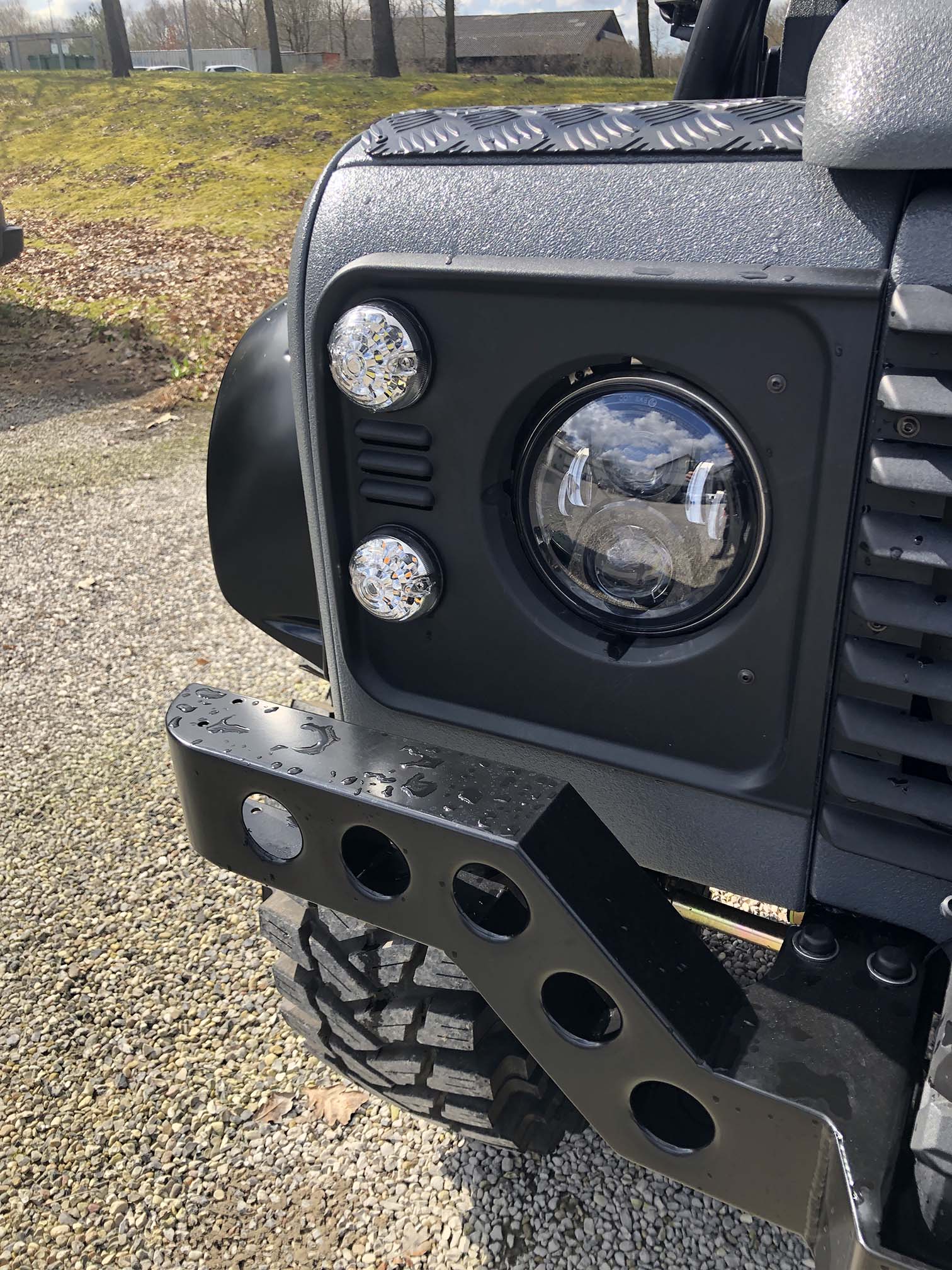 Land Rover Defender Spectre LED forlygter